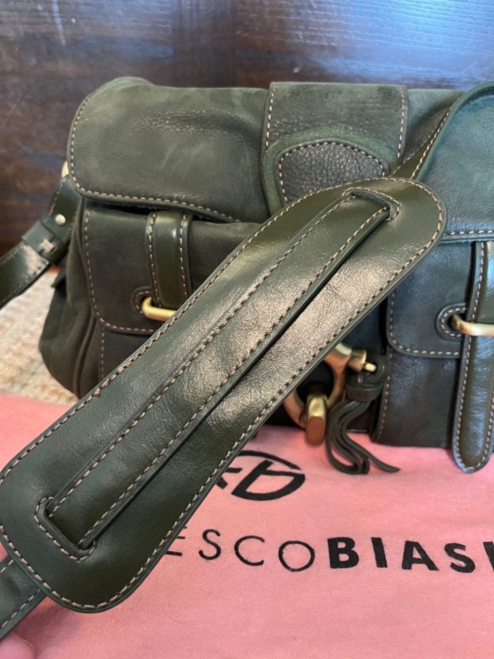 Francesco Biasia Olive Green Leather Saddle Bag - Picture 4 of 13